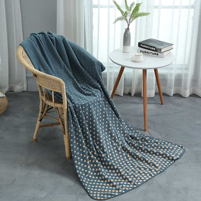 Polka Dot Pattern Recycled Polyester  Aviation Blanket