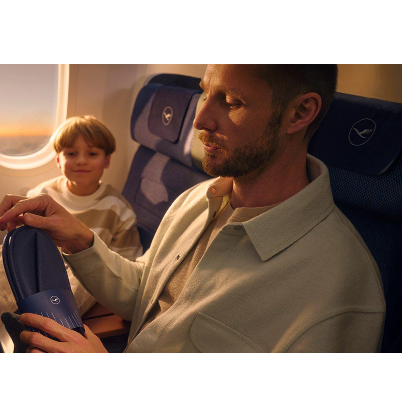 Aircraft headrest covers