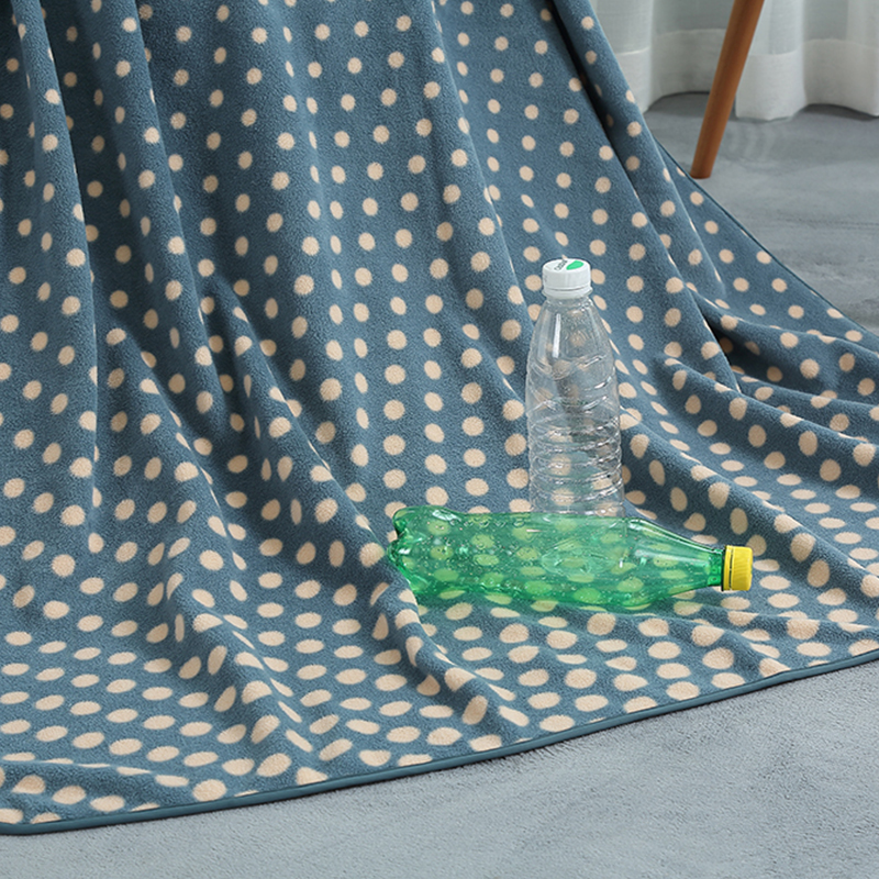 Polka Dot Pattern Recycled Polyester  Aviation Blanket